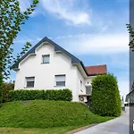 בית נופש Pod Orehi - Hisa Na Podezelju - Razprseni Jeruzalem Slovenija