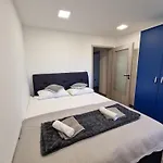 Pod Orehi - Hisa Na Podezelju - Razprseni Jeruzalem Slovenija