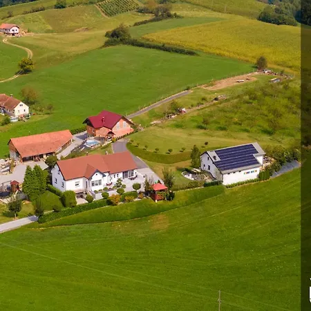 Casa de Férias Pod Orehi - Hisa Na Podezelju - Razprseni Jeruzalem Slovenija *
