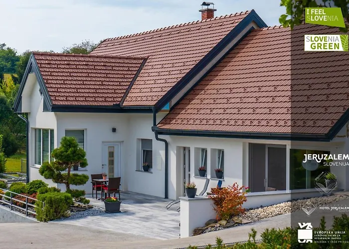 Pod Orehi - Hisa Na Podezelju - Razprseni Jeruzalem Slovenija