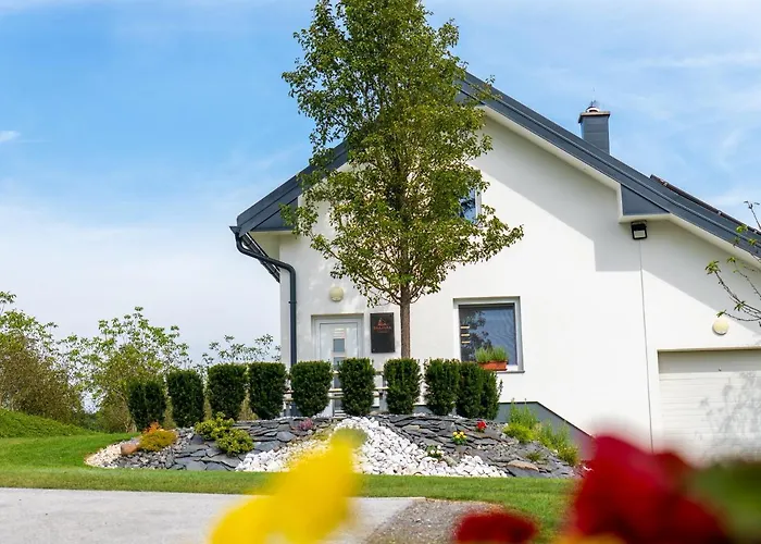 Pod Orehi - Hisa Na Podezelju - Razprseni Jeruzalem Slovenija * Miklavz pri Ormozu