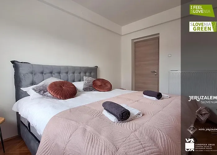 Pod Orehi - Hisa Na Podezelju - Razprseni Jeruzalem Slovenija