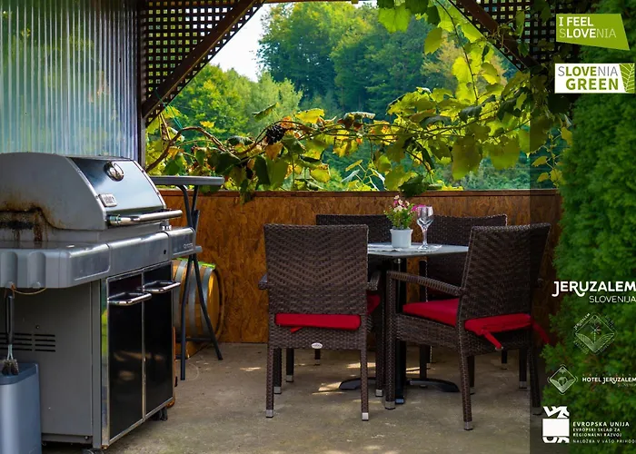 Casa de Férias Pod Orehi - Hisa Na Podezelju - Razprseni Jeruzalem Slovenija *